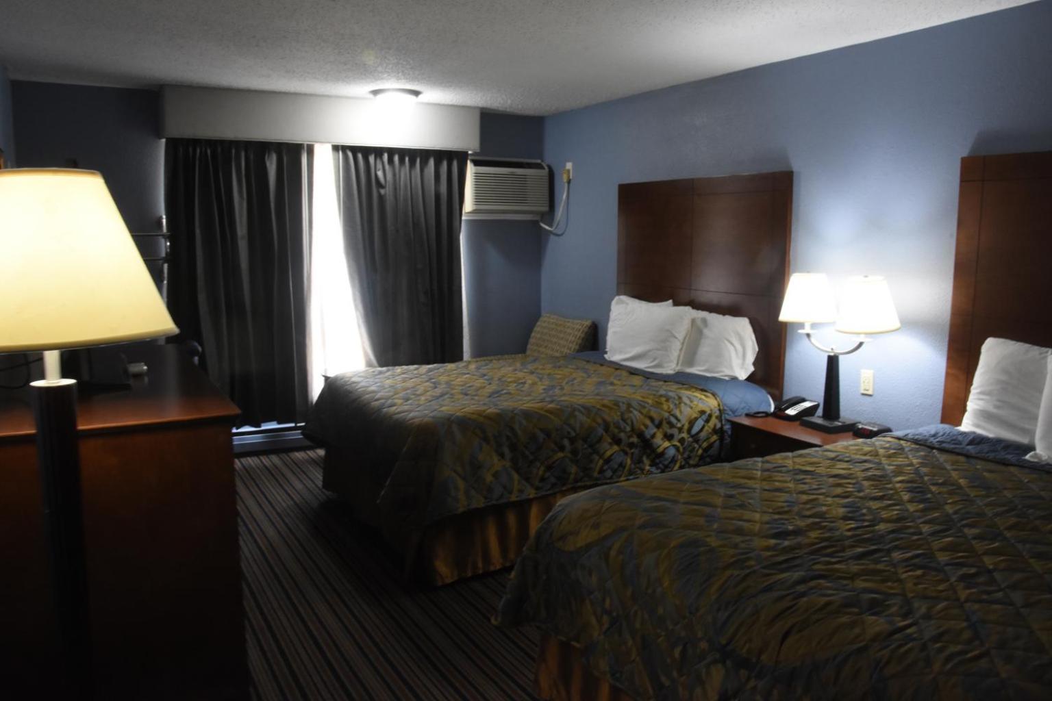 Clinton Timber Motel מראה חיצוני תמונה