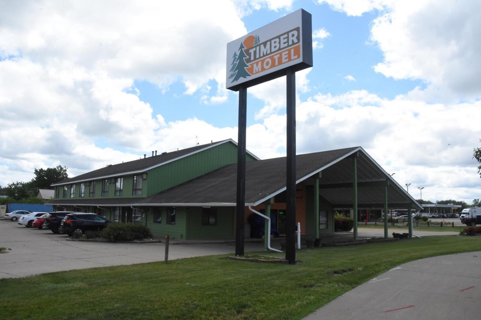 Clinton Timber Motel מראה חיצוני תמונה