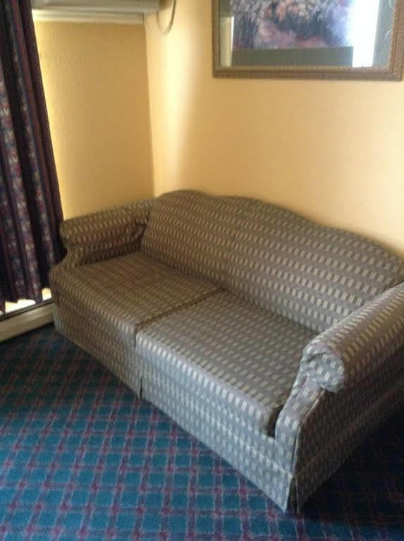 Clinton Timber Motel מראה חיצוני תמונה